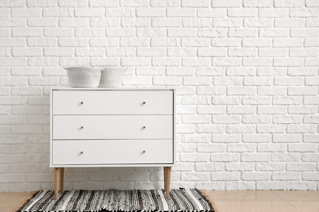 komoda biała lakierowana