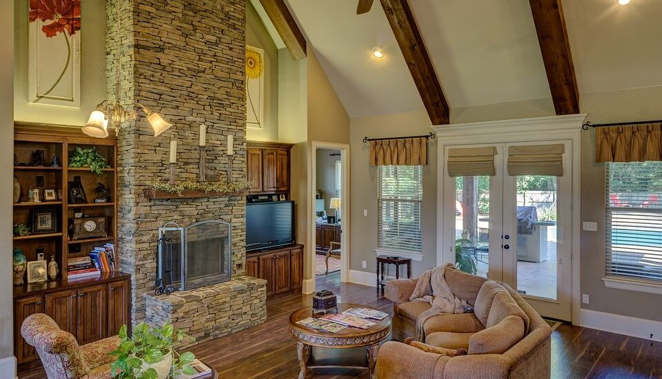 rolety rzymskie w salonie