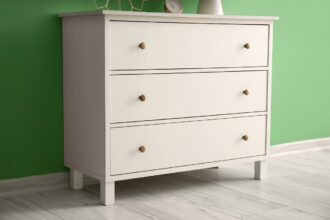 komoda biała lakierowana